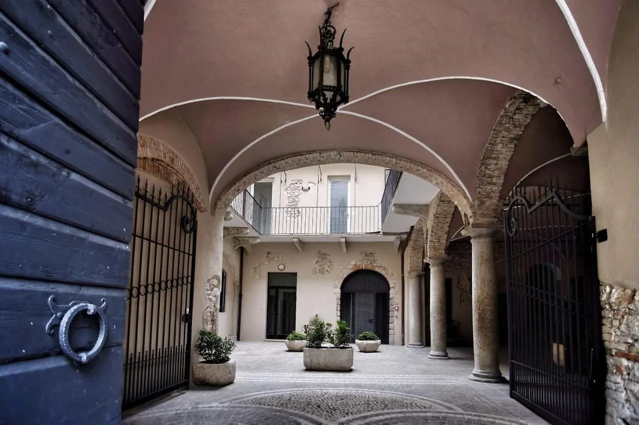Corte Trento Desenzano del Garda