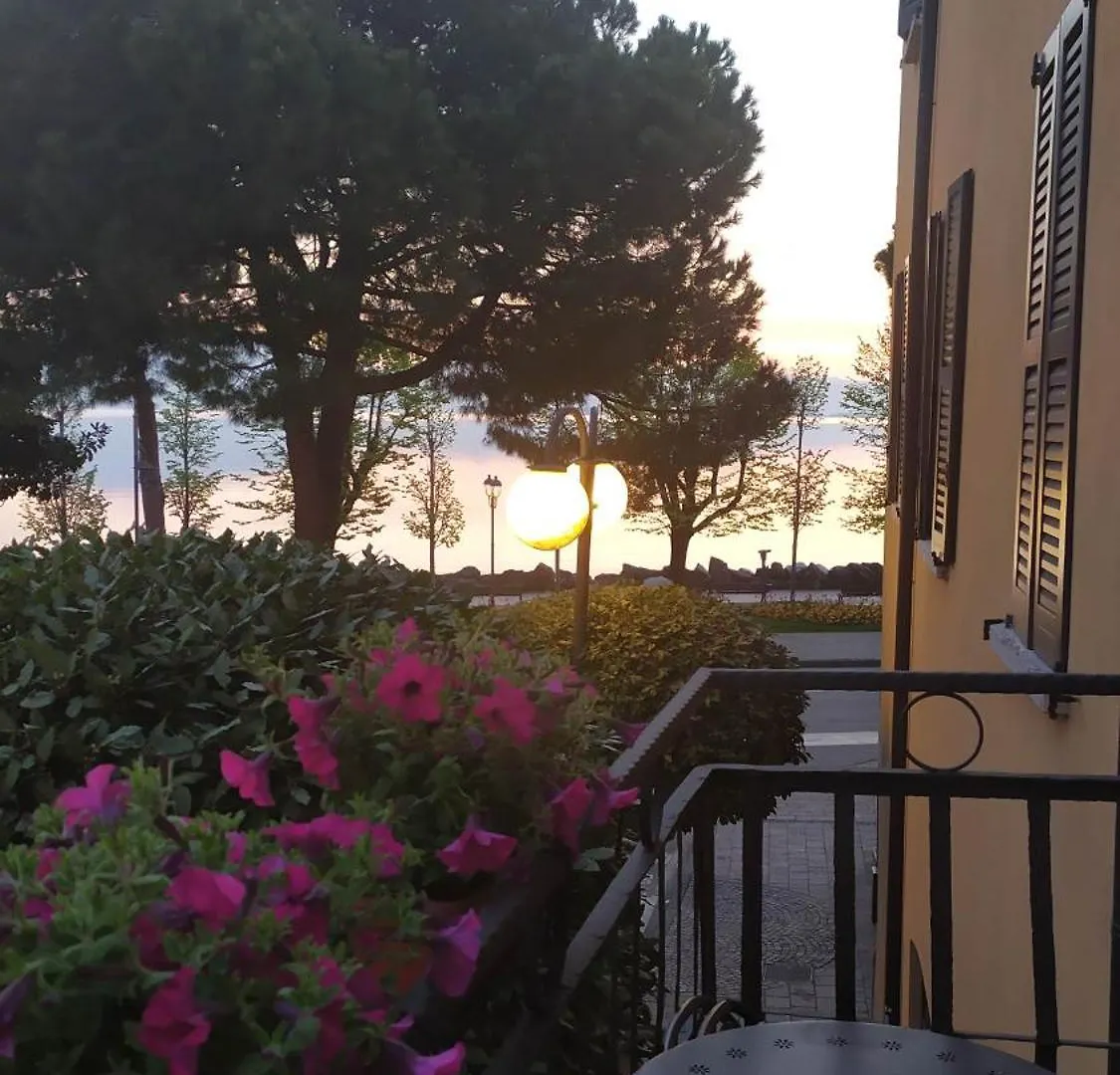 Frühstückspension Corte Trento Desenzano del Garda